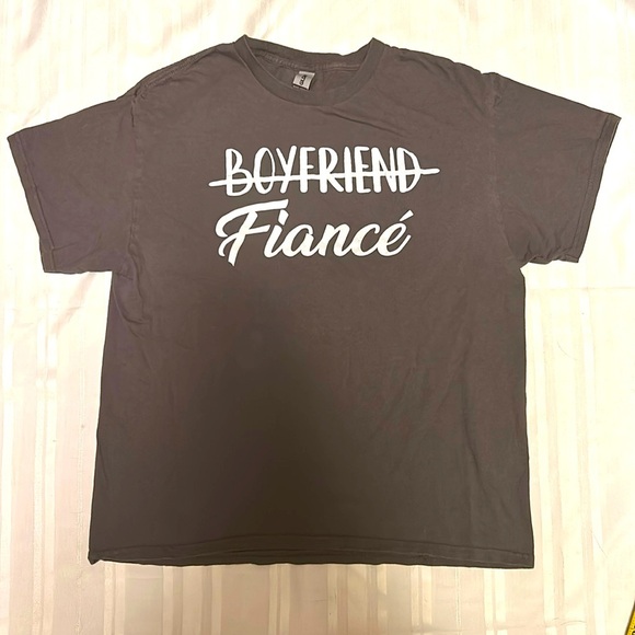 Gildan Other - 🛑UNAVAILABLE 🛑Gildan Fiancé Tee